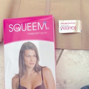 Squeem medium sized corset